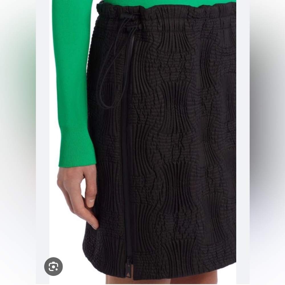 BOTTEGA VENETA| NWT
Intreccio Quilted Nylon Skirt In Fondant